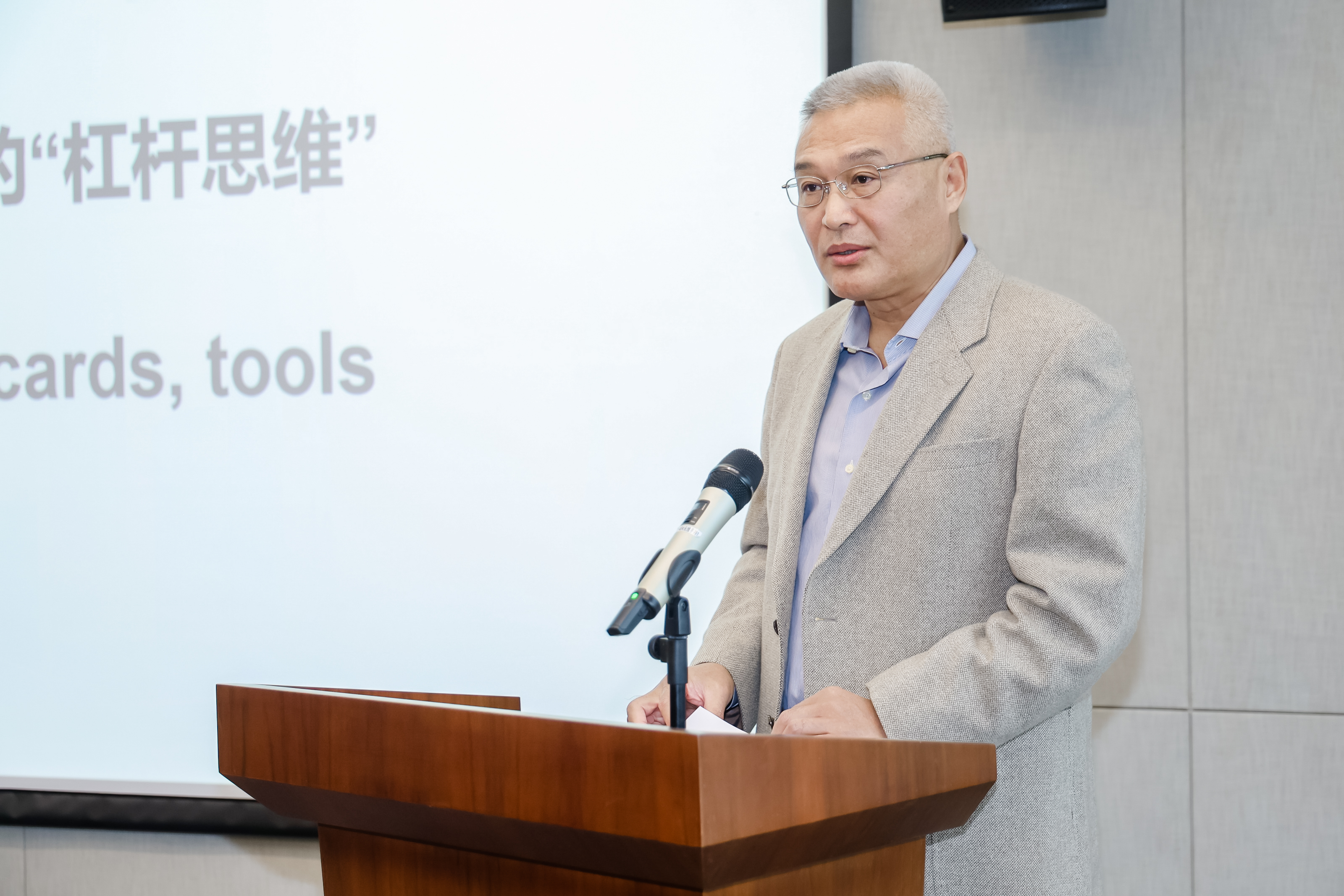 黎明.jpg 黎明.jpg